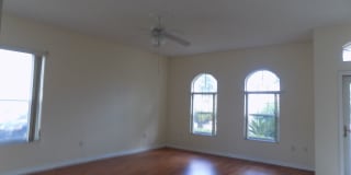CHARMING 3BR/2BA/OFFICE/2GARAGE Gallery 4