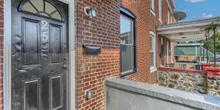 25 S HILTON Street Gallery 1