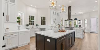 $11,995 - Stunning Executive Estate in Willow Glen $11,995 - Stunning Executive Estate in Willow Glen Gallery 68