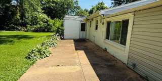 Two Bedroom Ferguson Home with Park Like Yard Gallery 21