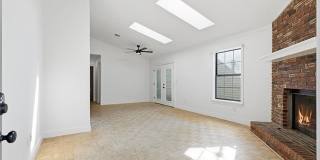 1813 W 62nd Street Gallery 3