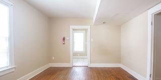 404 N Ninth St Gallery 6