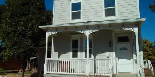 819 6th Street Gallery 1