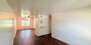 Just updated 3/2 home on a quiet street in desirable north Austin! Gallery 4