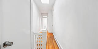 1411 KING Street Gallery 31