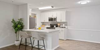 The Avenue Gallery 5