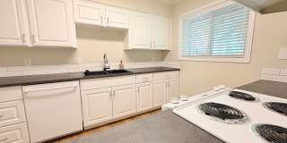 Super Cute 2 Bedroom Condo in Tigard!!! Water, Sewer and Garbage Included!!! Gallery 10