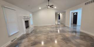 5 Bed 4 Bath Home fenced yard Gallery 1