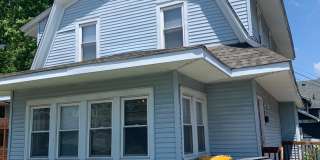 ***AVAILABLE AUGUST 2027*** 5 Bedroom 3 Bathrooms House Downtown Gallery 1