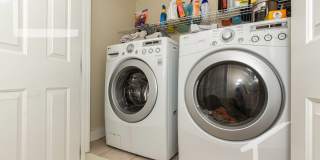 Nicely renovated 4 bed duplex with parking included. Gallery 9