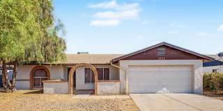 5733 W Mescal St, Glendale 3 bedroom, 2 bath, 2 car garage 5733 W Mescal St, Glendale 3 bedroom, 2 bath, 2 car garage Gallery 1