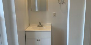 Spacious 4 Bedroom 2 Bath House with Central AC Spacious 4 Bedroom 2 Bath House with Central AC Gallery 15