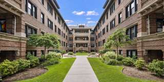 Reside on Irving Park Gallery 8
