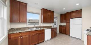 107 N 1st Street Gallery 11