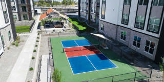 Somerset Upscale Apartments Gallery 2
