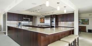 650 Bellevue Way NE Gallery 3