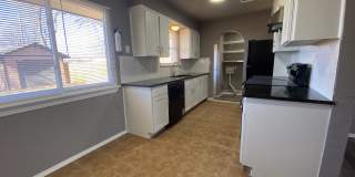 713 North Dallas Avenue Gallery 3