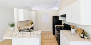 8227 Oak Crossing Dr W Gallery 3