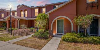 Stylish 2BR Townhome Rental with Pond View in Prime Riverview Location Gallery 1