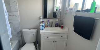 6 Bedroom 3 Bathroom House on Corner lot- LARGE ROOMS Gallery 6