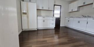 724 East Lawrence Street Gallery 1