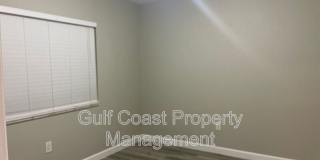 2124 N Tamiami Trl Gallery 9