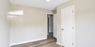 Renovated Townhome in Chesapeake Gallery 12