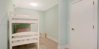 1700 S Bayshore Ln Gallery 13