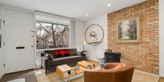 235 W EUGENIE Street Gallery 3
