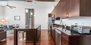 417 Vine Street Gallery 21