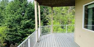 Stunning Custom Home with Beautiful Views Gallery 42