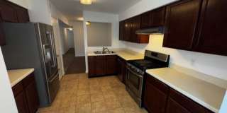 Charming 2-Bedroom Condo in a Peaceful, Tree-Lined Community – Minutes from Uptown Charlotte Gallery 6