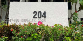204 Lake Pointe Dr Gallery 1