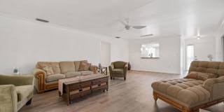 WELCOME TO THIS BEAUTIFULLY UPDATED 2 BEDROOM, 2 BATHROOM VILLA LOCATED IN THE DESIRABLE CENTER GATE COMMUNITY OF SARASOTA! Gallery 9
