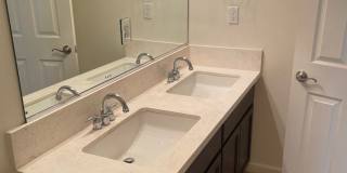 Beautiful 4 Bedroom and 2 Bath Home with Bonus Office Area Gallery 6