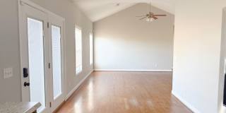 Spacious 4-Bedroom Home with Large Yard and Dual Garages in Cookeville Gallery 12