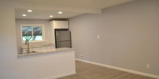 1407 GORDON Drive Gallery 6