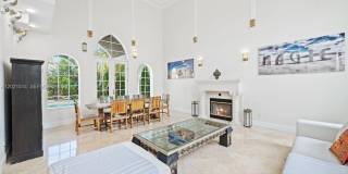 2501 Pine Tree Dr Gallery 6