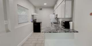 3801 1/2 W Palmira Ave Gallery 2
