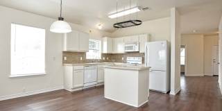 Beautiful 4 Bedroom / 2 Bath Home in Eagle’s Landing Subdivision Gallery 13