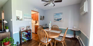 Maple Eastlake Apartments Gallery 22