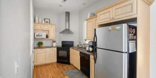 1 bedroom 1 bathroom Downtown Living Spacious Condo in the heart of Greensboro Gallery 11