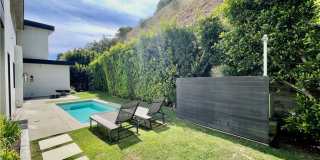 1319 Sunset Plaza Drive Gallery 41