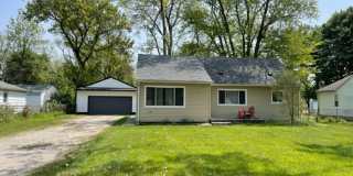 ADORABLE 3 BED 1.5 BATH BUNGALOW -----DEERING ST. Gallery 3