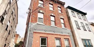 4253 RIDGE Avenue unit: 2R Gallery 1