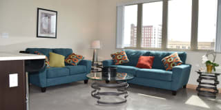 501 Brady Gallery 6