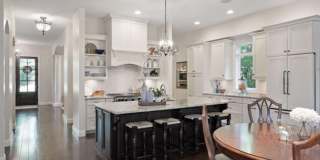 Luxury Living in Minnetonka – 6BR Home in Prime  Location Gallery 12