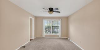 Spacious 4BR House in Columbia Gallery 19