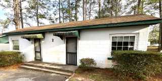 Cozy Cottage Gallery 1