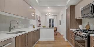 Hidden-Gem Townhouse in WeHo: 2 Bed/2.5 Bath, Private Entrance + Patios, 2 Parking, Norma Triangle Gallery 4
